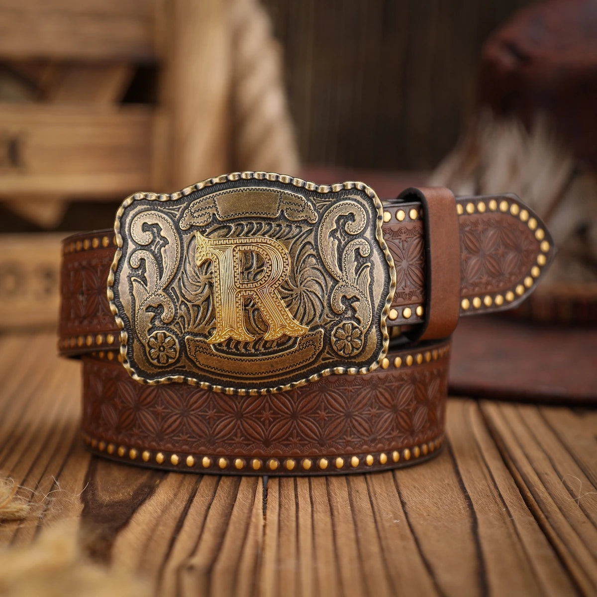 Western-style leather belt for both men and women, a classic and casual retro belt