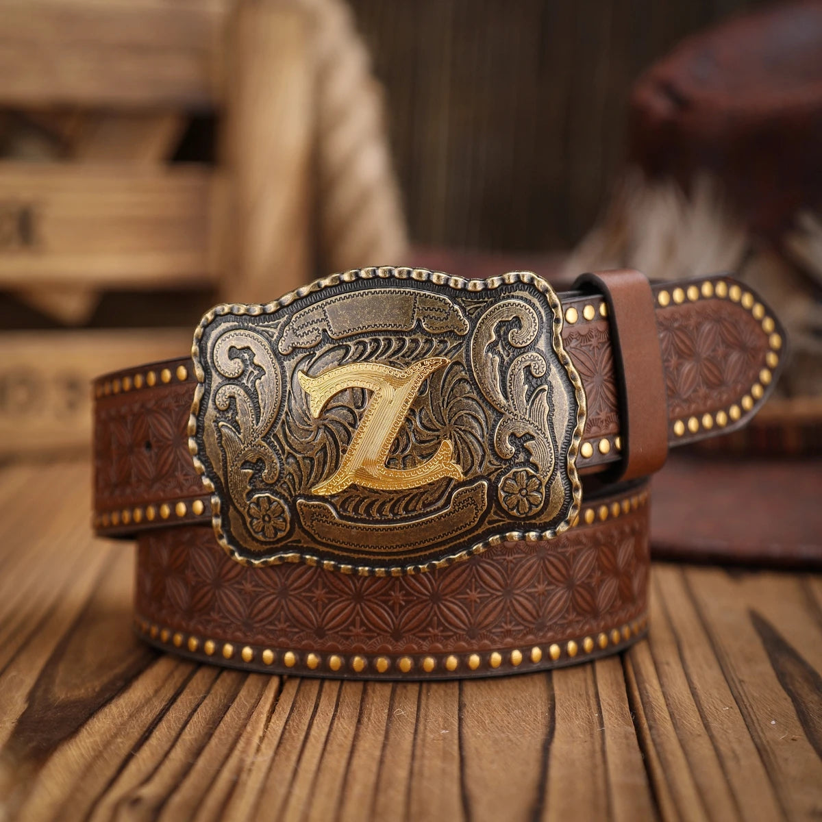 Western-style leather belt for both men and women, a classic and casual retro belt