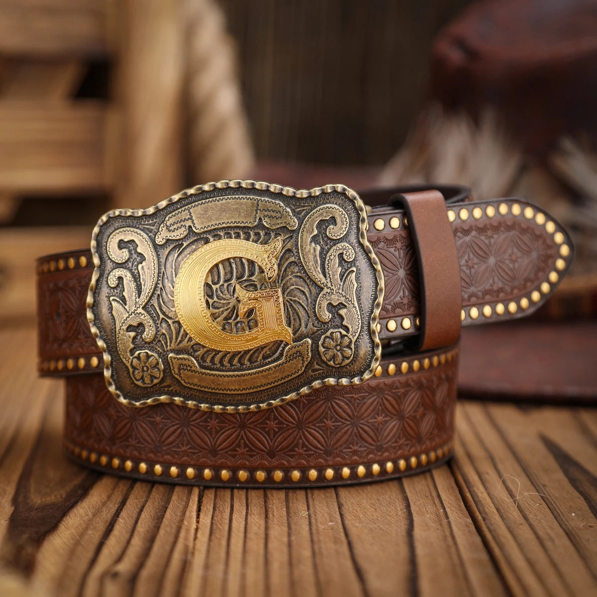 Western-style leather belt for both men and women, a classic and casual retro belt