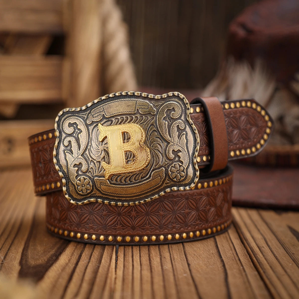 Western-style leather belt for both men and women, a classic and casual retro belt