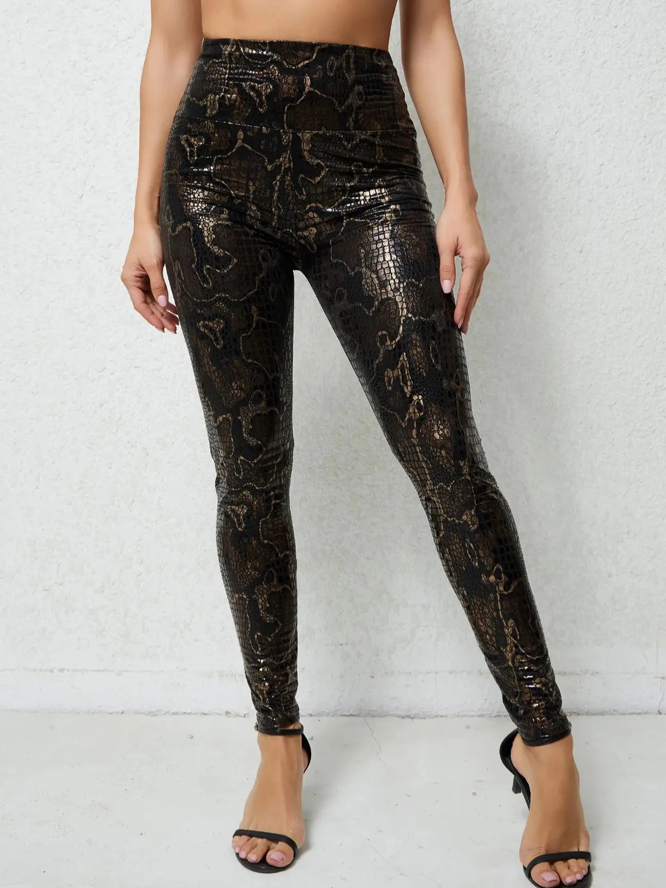 Snake print leggings