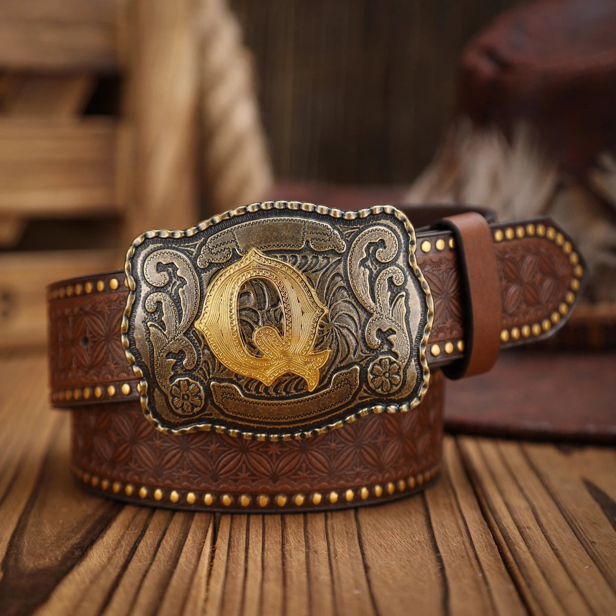 Western-style leather belt for both men and women, a classic and casual retro belt