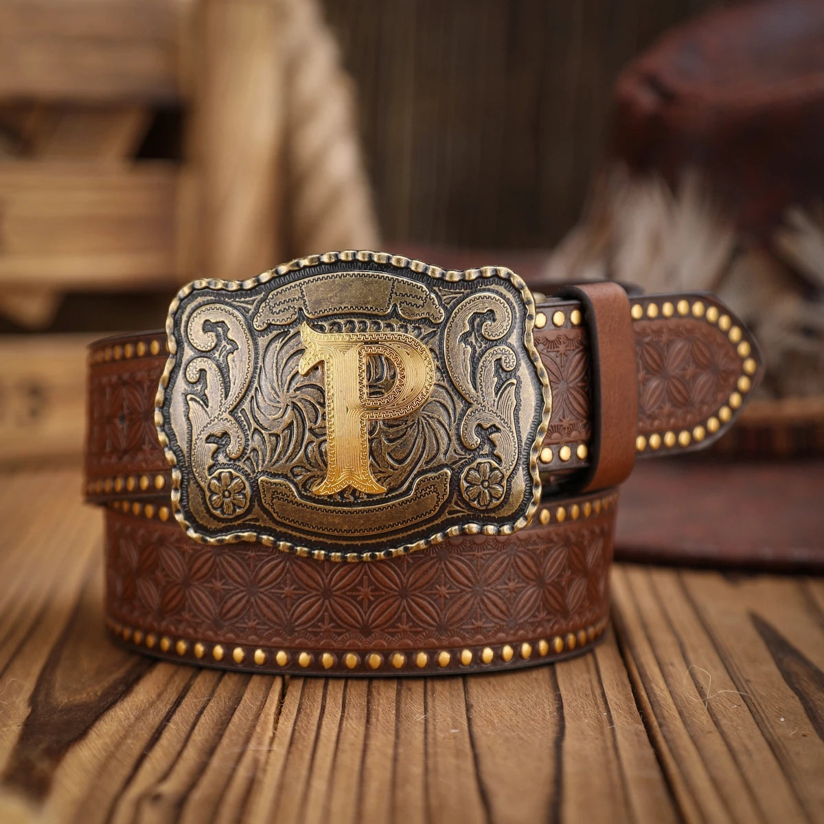 Western-style leather belt for both men and women, a classic and casual retro belt