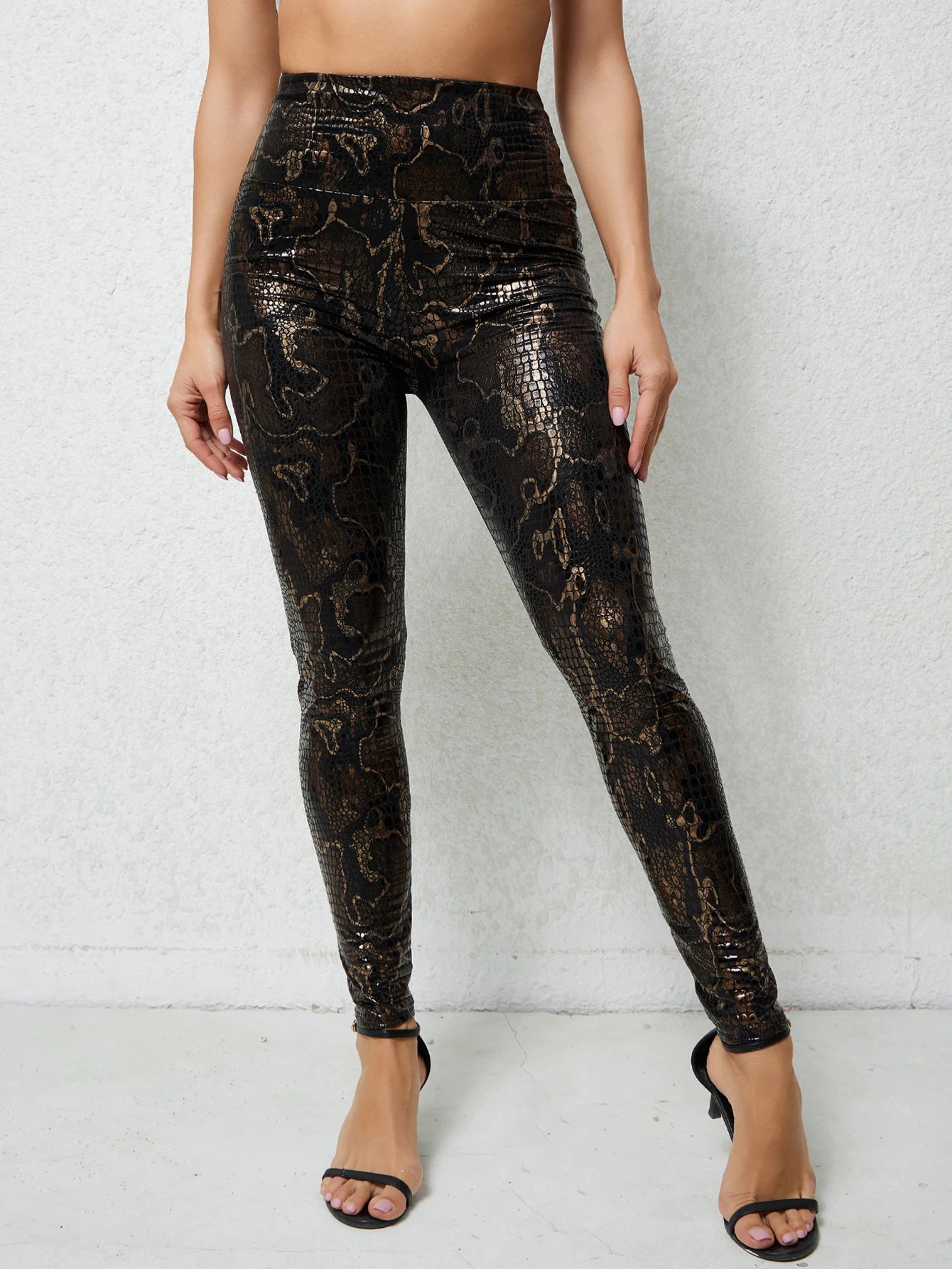 Snake print leggings